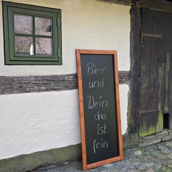 Preview: Große Outdoor Kreidetafel für die Gastronomie