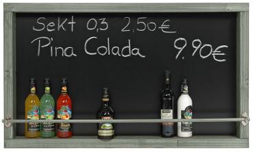 Wandbar als Weinregal für die Küche